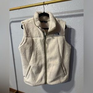 The North Face cream/white aherpa vest